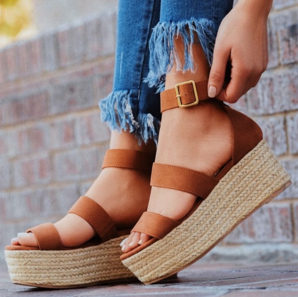 🆕️//The Safari// Camel platform Espadrilles - Picture 4 of 4